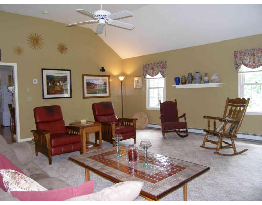 4 Nathaniel Way Upton, MA 01568 - Photo 13 of 19 Gallery Image 13