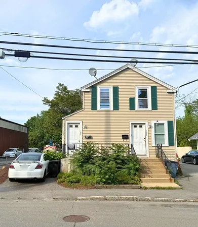$2,400 | 104 R Calvary Street, Unit 104R, Waltham, MA 02453