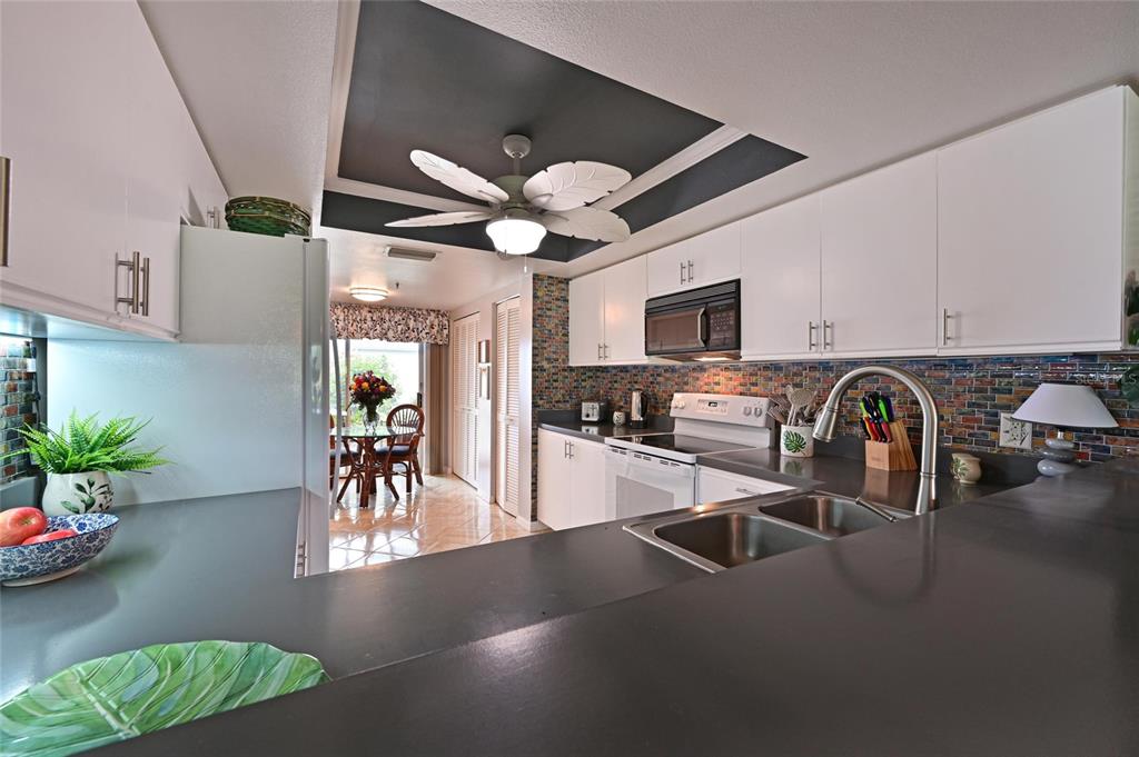 6611 Stone River Road, Unit 106 Bradenton, FL 34203 - Photo 17 of 57