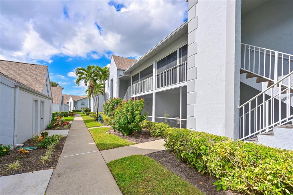 6611 Stone River Road, Unit 106 Bradenton, FL 34203 - Photo 8 of 57