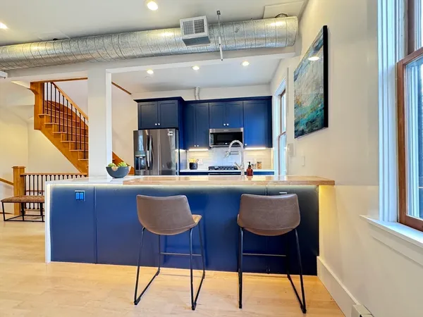 $5,400 | 51 Market Street, Unit 2, Cambridge, MA 02139