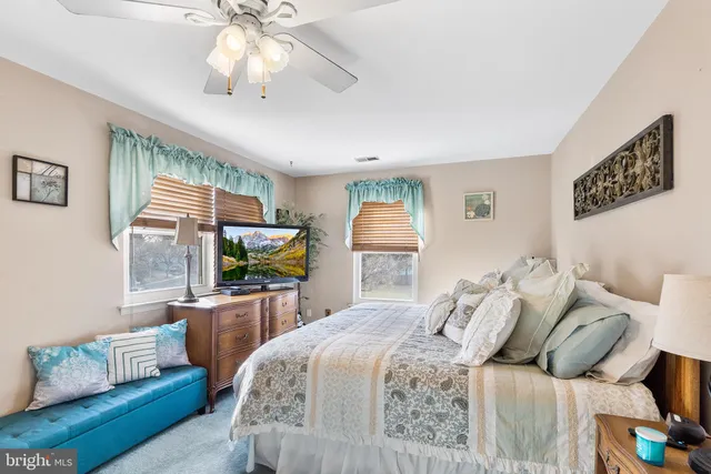 $495,000 | 17 Vintage Drive, East Windsor, NJ 08520