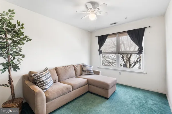 $479,000 | 17 Vintage Drive, East Windsor, NJ 08520