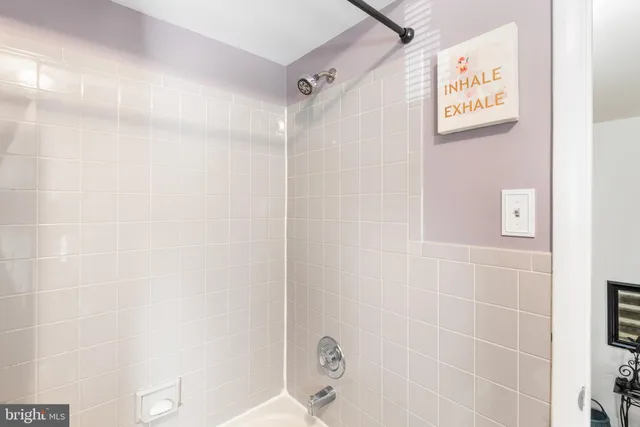 $495,000 | 17 Vintage Drive, East Windsor, NJ 08520