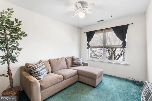 $495,000 | 17 Vintage Drive, East Windsor, NJ 08520