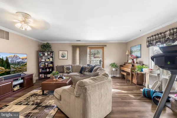 $479,000 | 17 Vintage Drive, East Windsor, NJ 08520