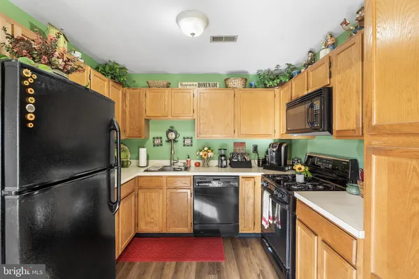 $479,000 | 17 Vintage Drive, East Windsor, NJ 08520