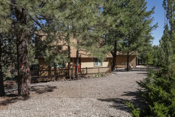 $589,000 | 17680 Mustang Road, Munds Park, AZ 86017