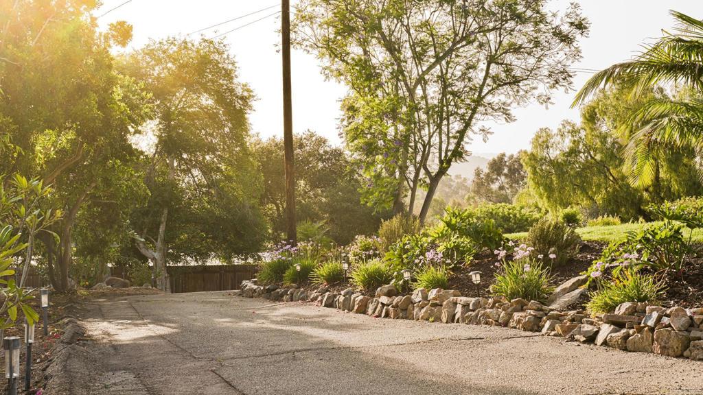 1520 Via Rancho Parkway Escondido, CA 92029 - Photo 20 of 89