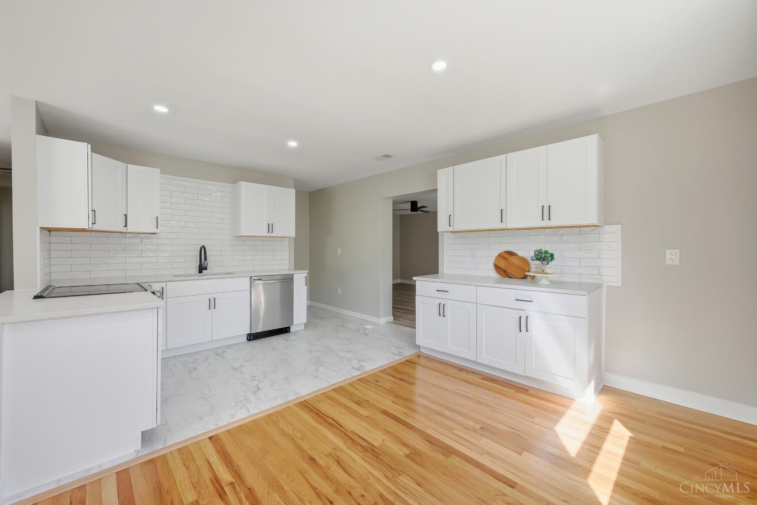 7034 Hearne Road Cincinnati, OH 45248 - Photo 11 of 52 Gallery Image 11