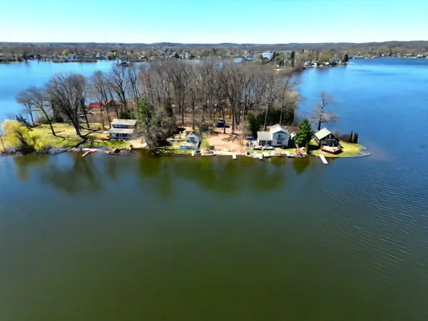 $110,000 | 8531 Gale Road, White Lake, MI 48386
