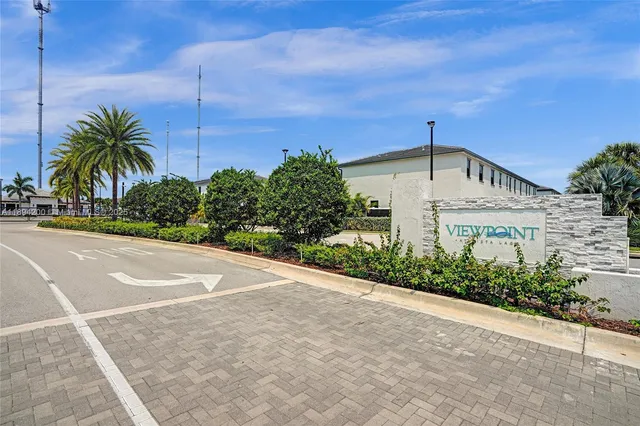 $510,000 | 411 Northwest 204th Street, Miami Gardens, FL 33169