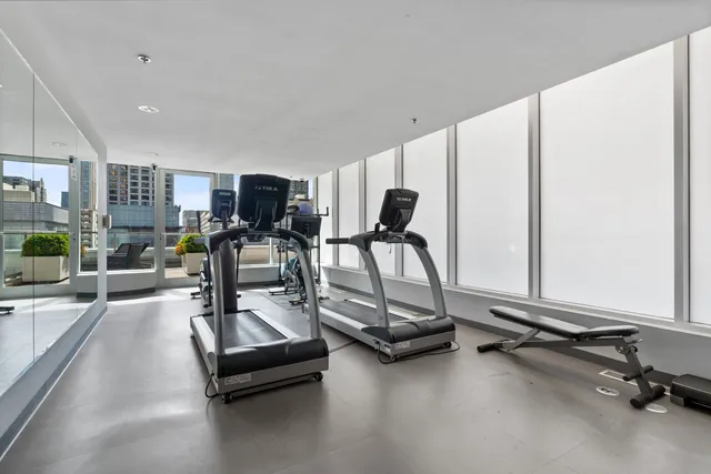 $1,995,000 | 550 North St Clair Street, Unit 2502, Chicago, IL 60611