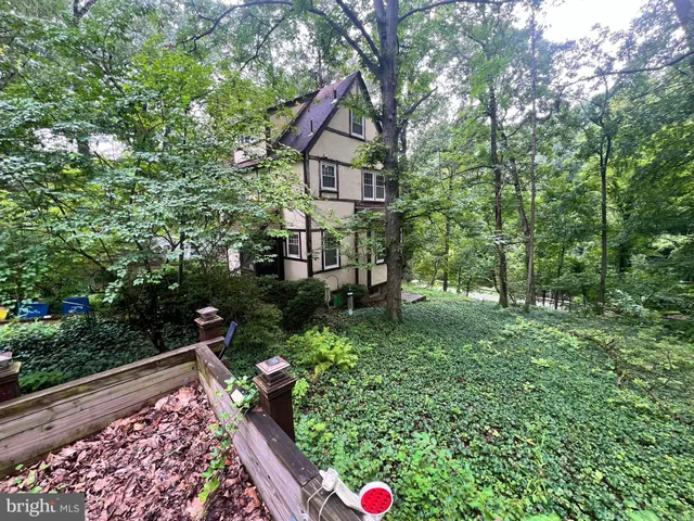 $550,000 | 911 Sligo Creek Parkway, Takoma Park, MD 20912