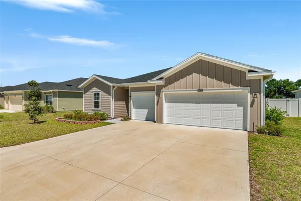 $2,000 | 4605 Southwest 83rd Loop, Ocala, FL 34476
