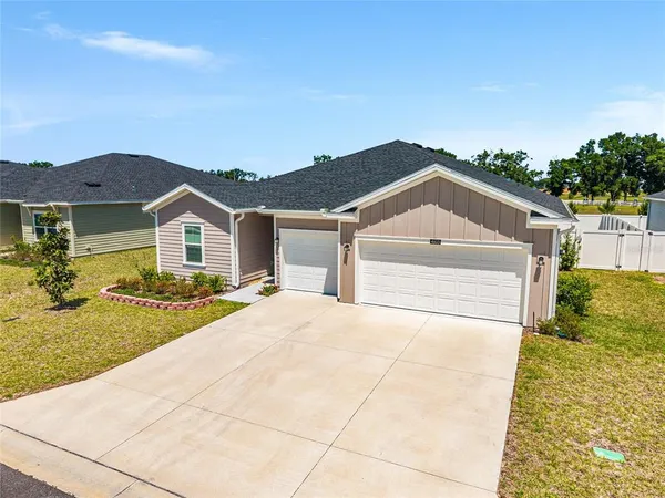 $2,000 | 4605 Southwest 83rd Loop, Ocala, FL 34476