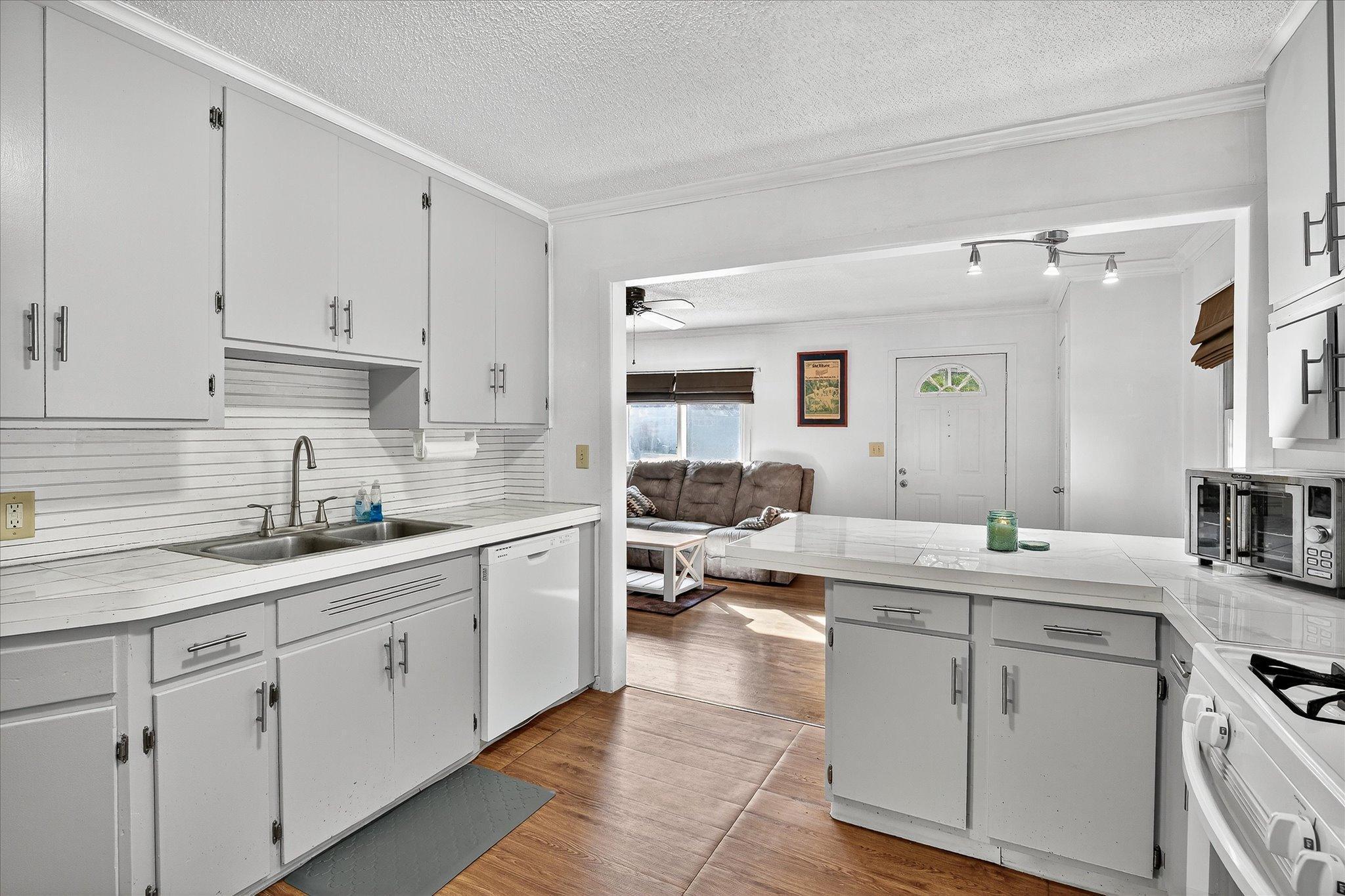 2212 55th Avenue North Brooklyn Center, MN 55430 - Photo 12 of 39