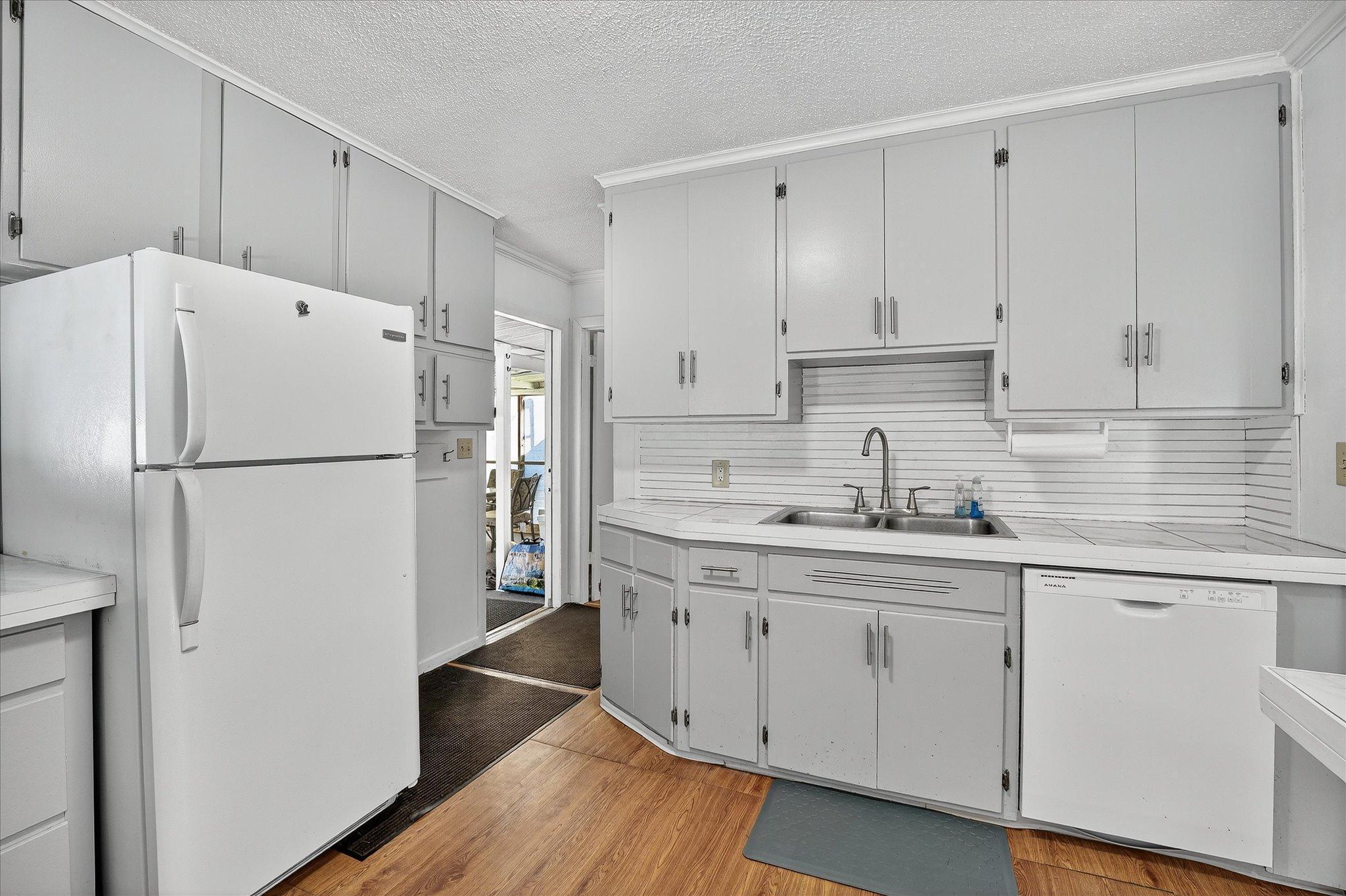 2212 55th Avenue North Brooklyn Center, MN 55430 - Photo 13 of 39