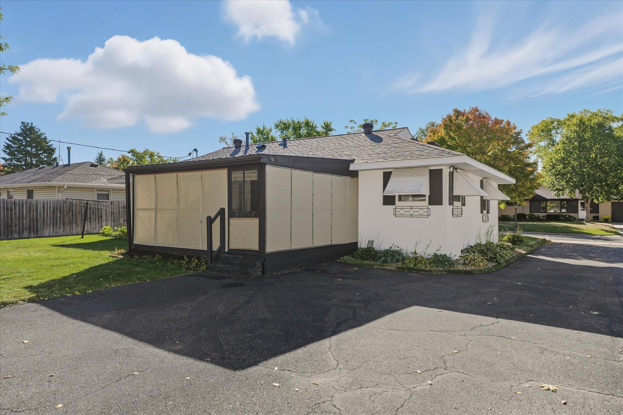 2212 55th Avenue North Brooklyn Center, MN 55430 - Photo 34 of 39