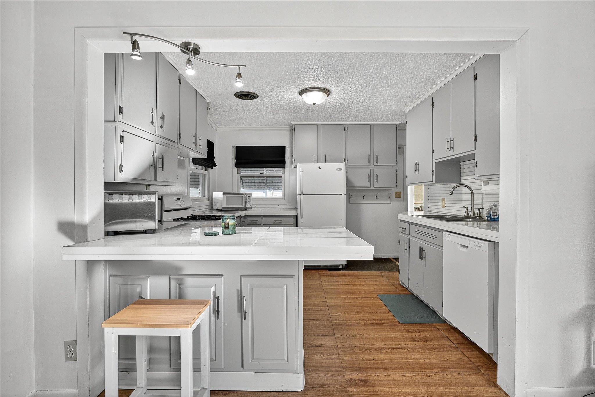 2212 55th Avenue North Brooklyn Center, MN 55430 - Photo 10 of 39