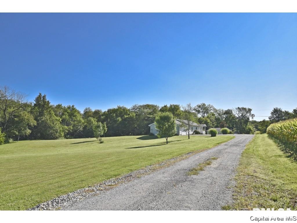 30982 Walk Road Girard, IL 62640 - Photo 1 of 34