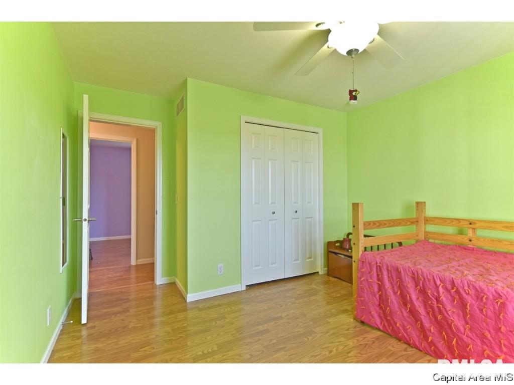 30982 Walk Road Girard, IL 62640 - Photo 20 of 34