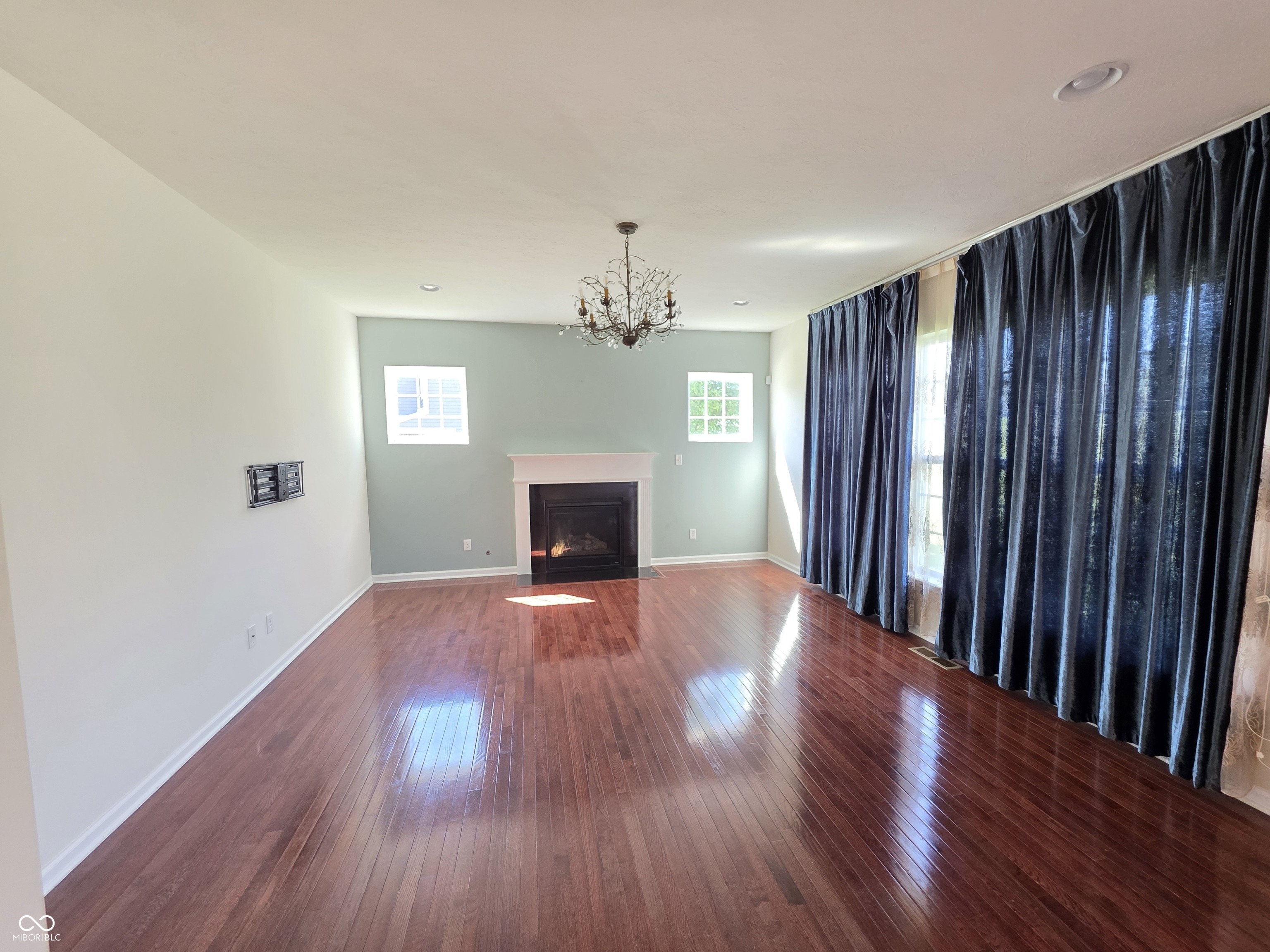 7048 Stoney Ridge Drive Columbus, IN 47201 - Photo 2 of 29