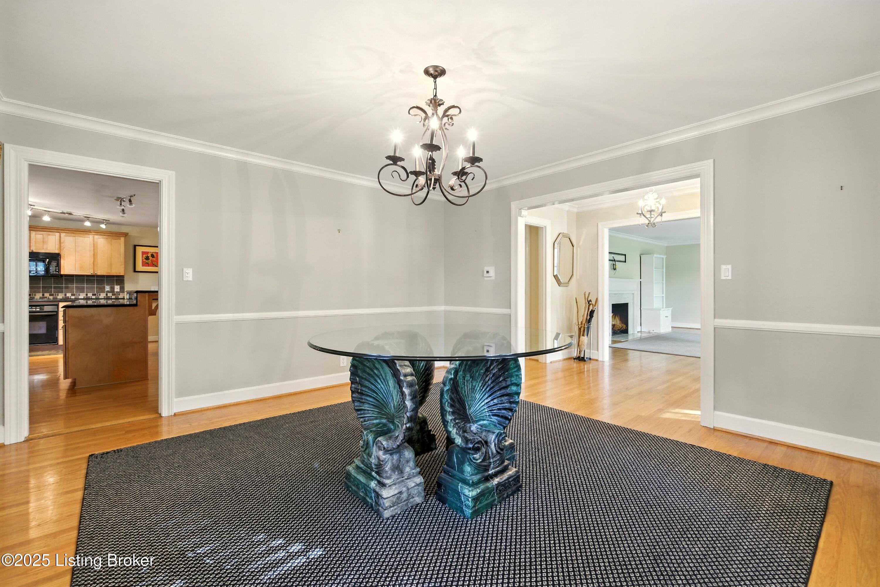 2402 Merrick Road Louisville, KY 40207 - Photo 10 of 52 14_2402merrick_louisvillerealestatemedia