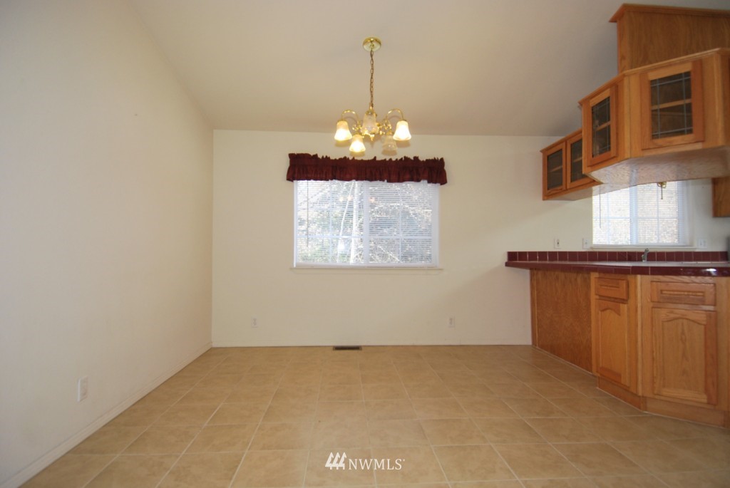 6860 Southeast Arcadia Road Shelton, WA 98584 - Photo 4 of 14 Gallery Image 4