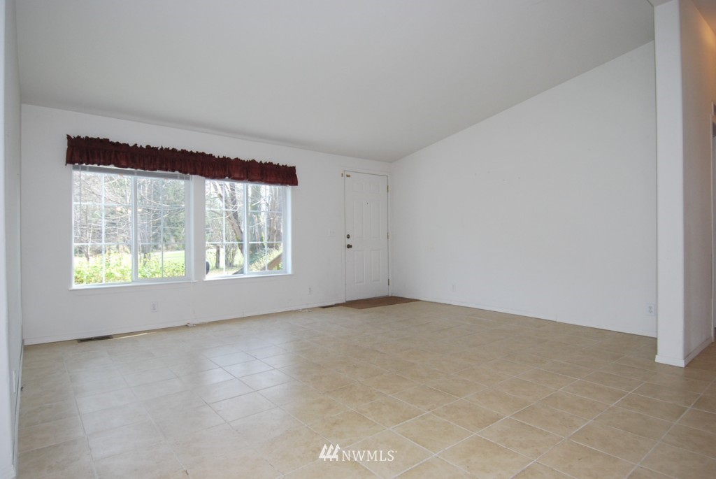 6860 Southeast Arcadia Road Shelton, WA 98584 - Photo 5 of 14 Gallery Image 5