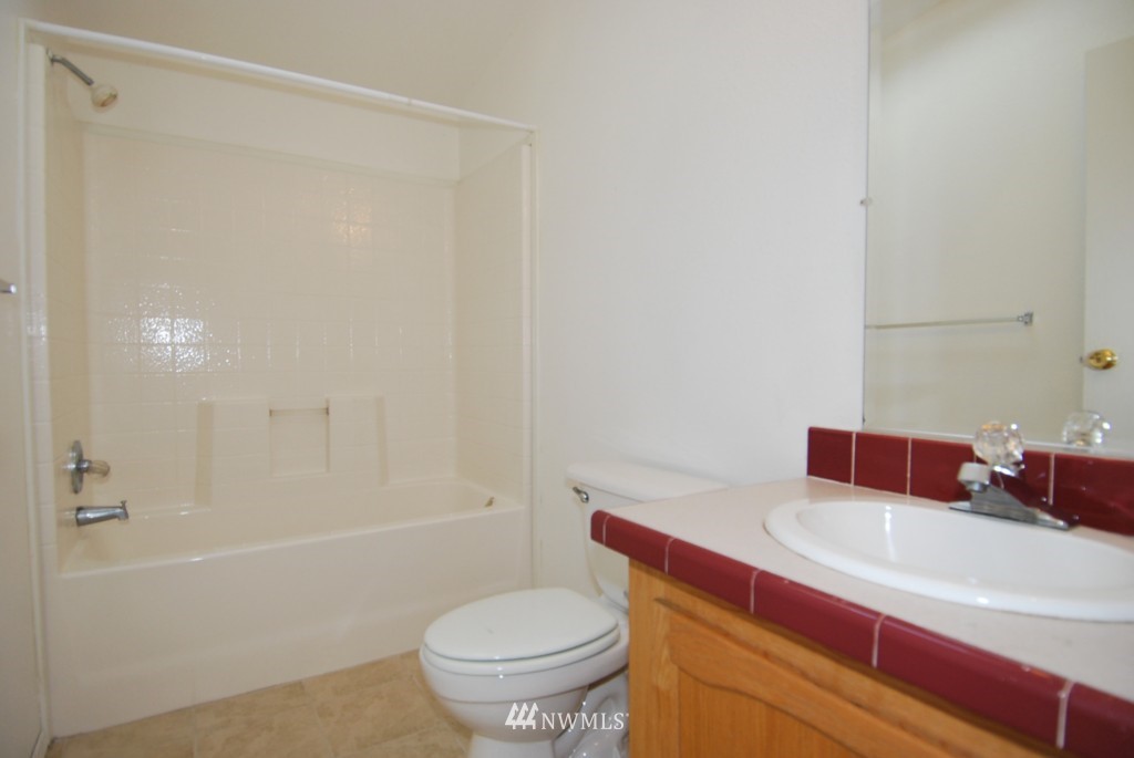 6860 Southeast Arcadia Road Shelton, WA 98584 - Photo 8 of 14 Gallery Image 8