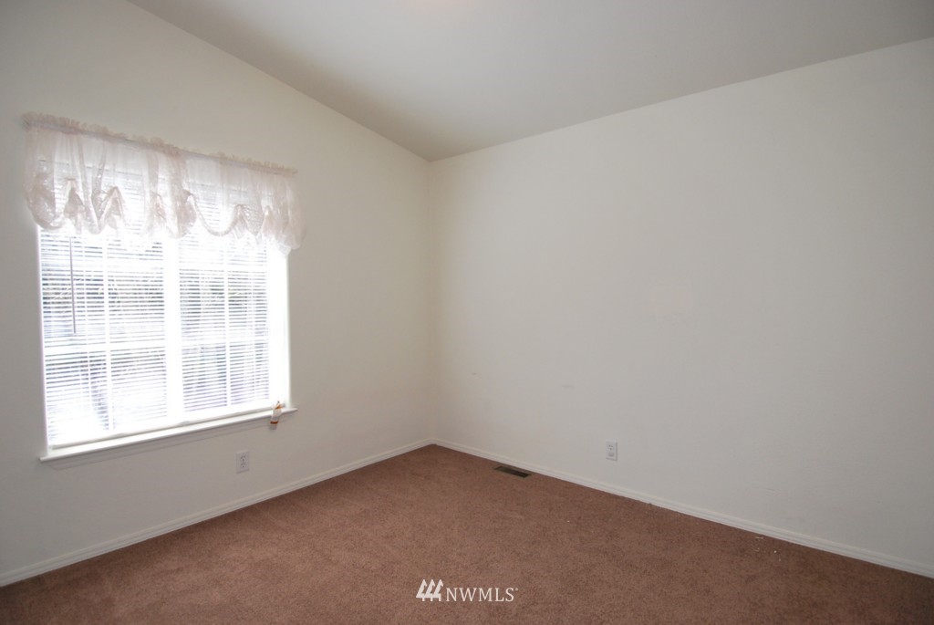6860 Southeast Arcadia Road Shelton, WA 98584 - Photo 9 of 14 Gallery Image 9