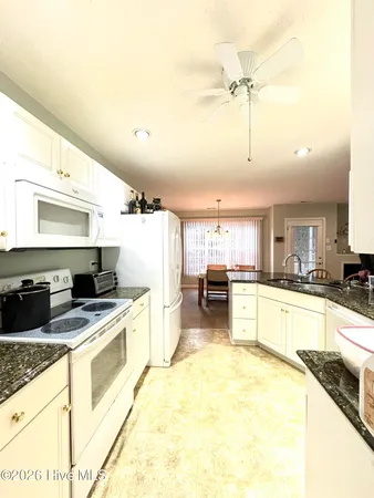 $294,000 | 302 Appaloosa Court, Swansboro, NC 28584