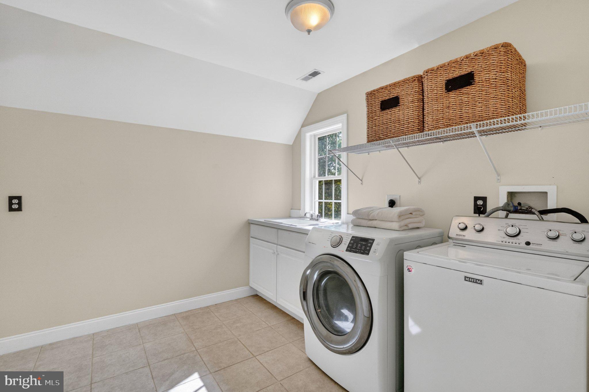 342 Ring Road Chadds Ford, PA 19317 - Photo 49 of 95 Bright and functional laundry space.