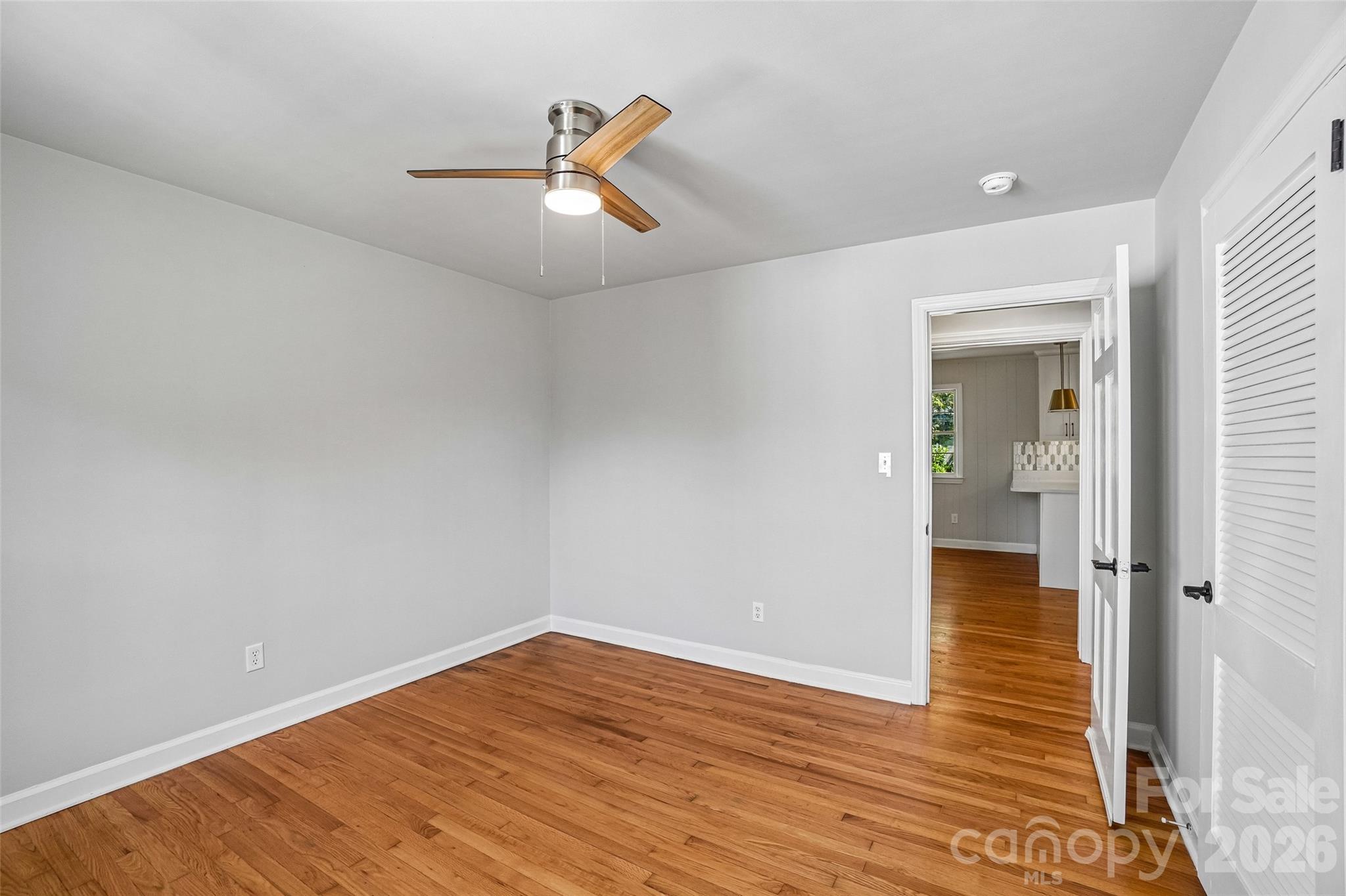 28 Ridgefield Place Asheville, NC 28803 - Photo 12 of 48