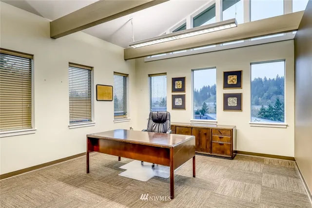 a view of empty room with window