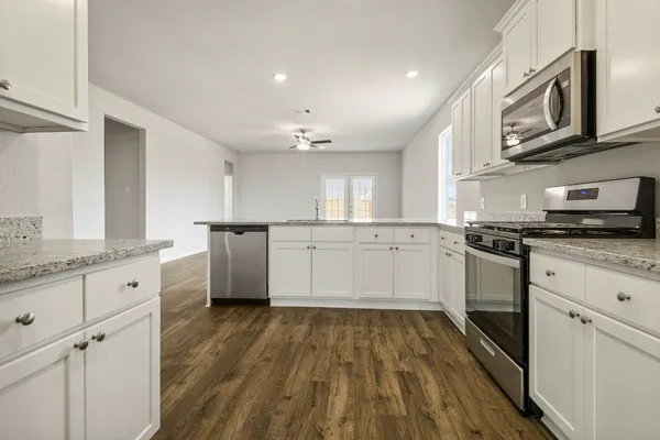 $2,075 | 316 Tejas Trail, Waller, TX 77484