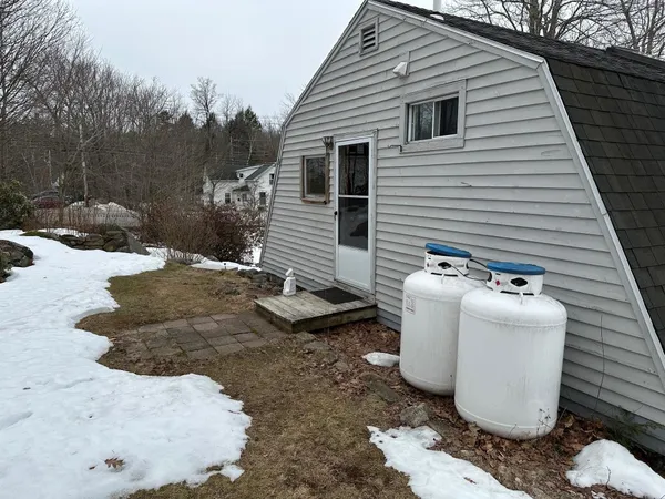$1,350 | 4 Mark Street, Unit GARAGE 2, Jaffrey, NH 03452