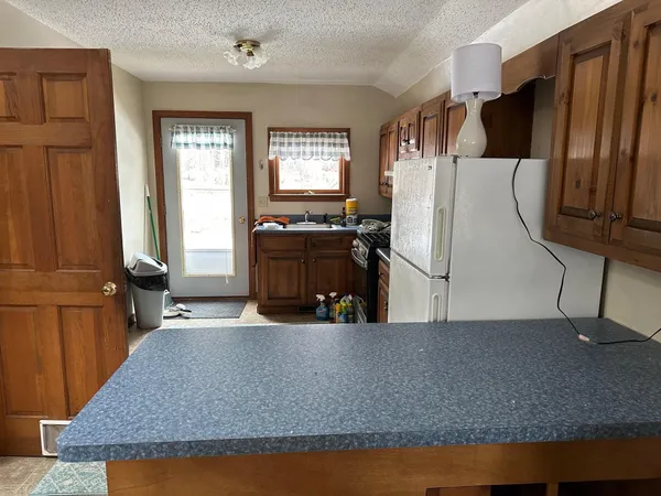 $1,350 | 4 Mark Street, Unit GARAGE 2, Jaffrey, NH 03452