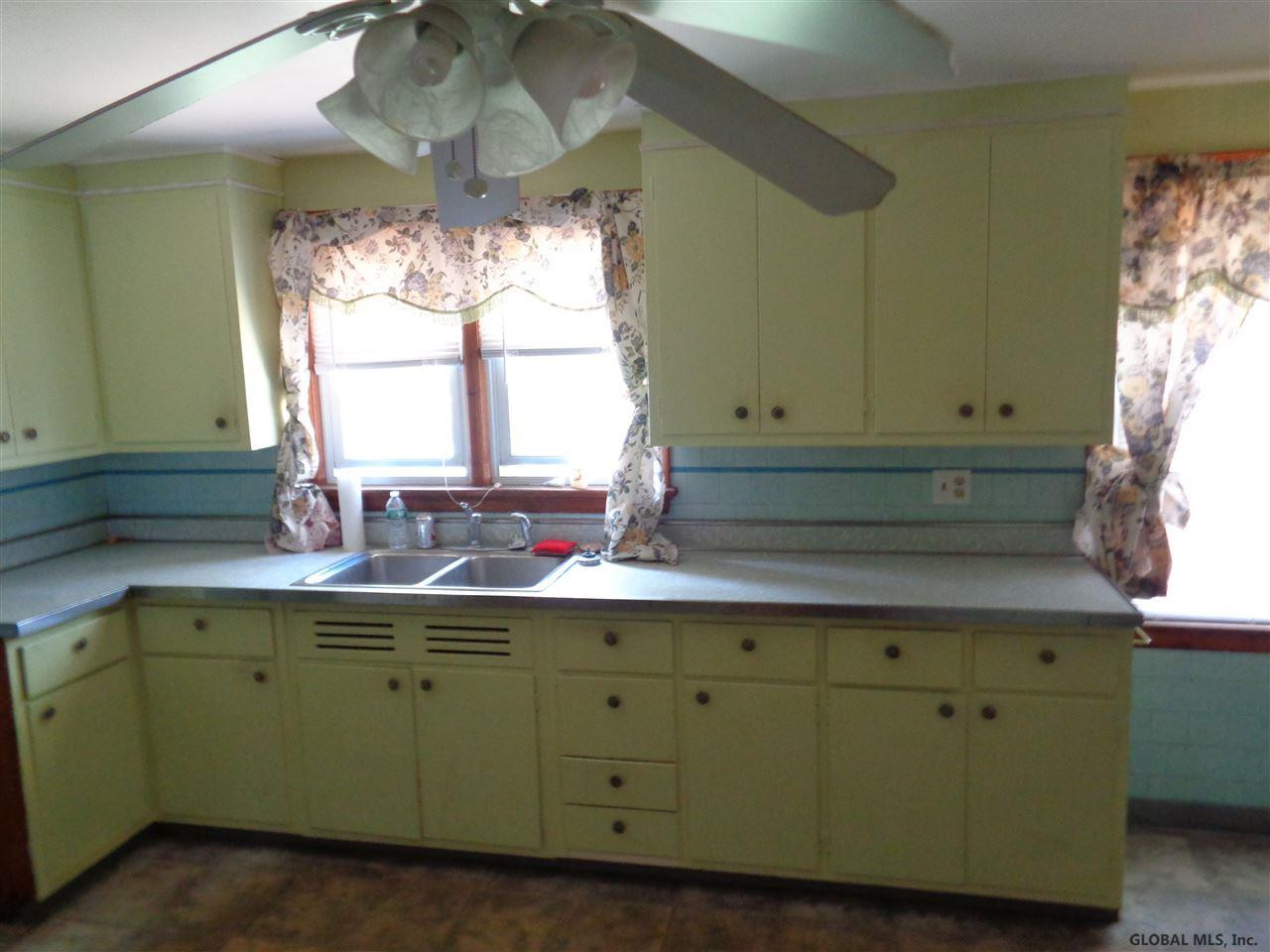 251 Osborne Road Colonie, NY 12205 - Photo 7 of 14 Photo 7