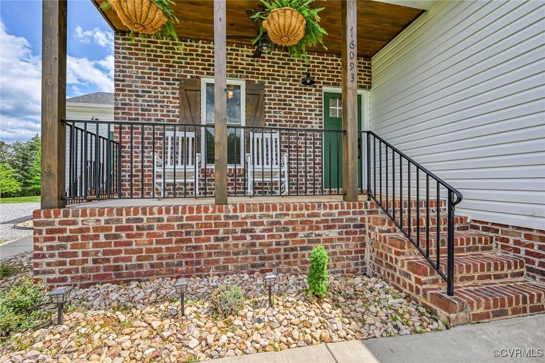 16093 Union Church Road Beaverdam, VA 23015 - Photo 7 of 42 Doorway to property with brick siding
