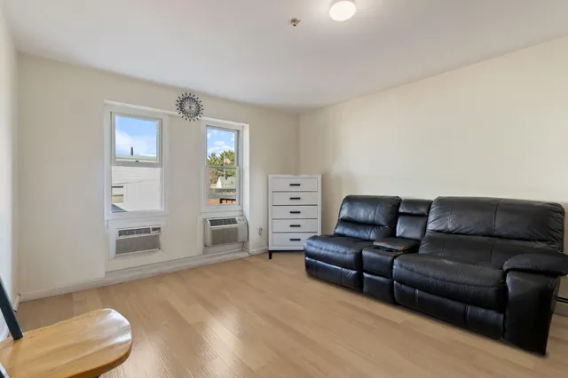 $1,499,000 | 671-675 Forest Avenue, Portland, ME 04103