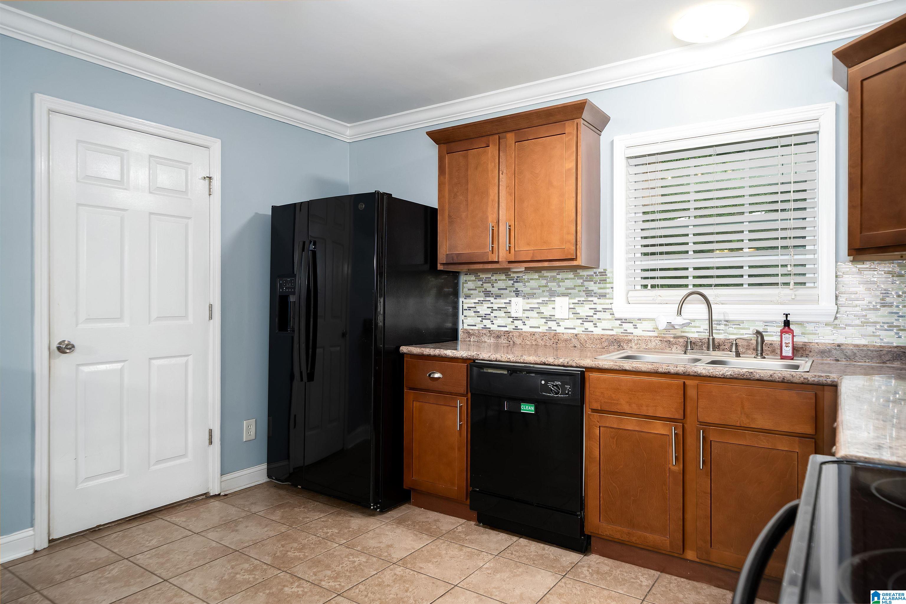 557 Springdale Road Mount Olive, AL 35117 - Photo 13 of 23