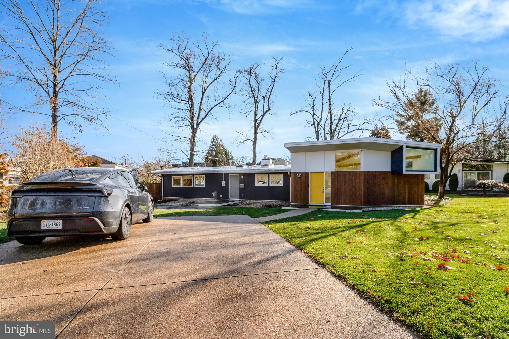 3017 Pine Spring Road Falls Church, VA 22042 - Photo 3 of 62 a house view with a car park in front of house