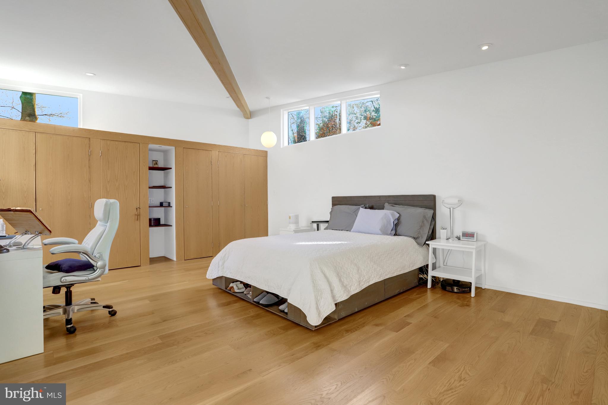 3017 Pine Spring Road Falls Church, VA 22042 - Photo 38 of 62 a bedroom with a bed a desk and chair