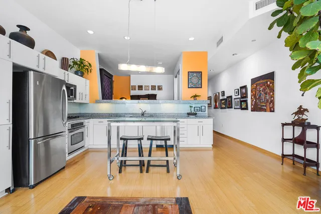 $485,000 | 1100 Wilshire Boulevard, Unit 2610, Los Angeles, CA 90017