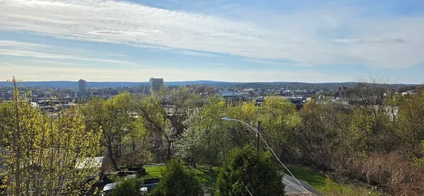 $2,100 | 14 Orient Street, Unit 2, Worcester, MA 01604