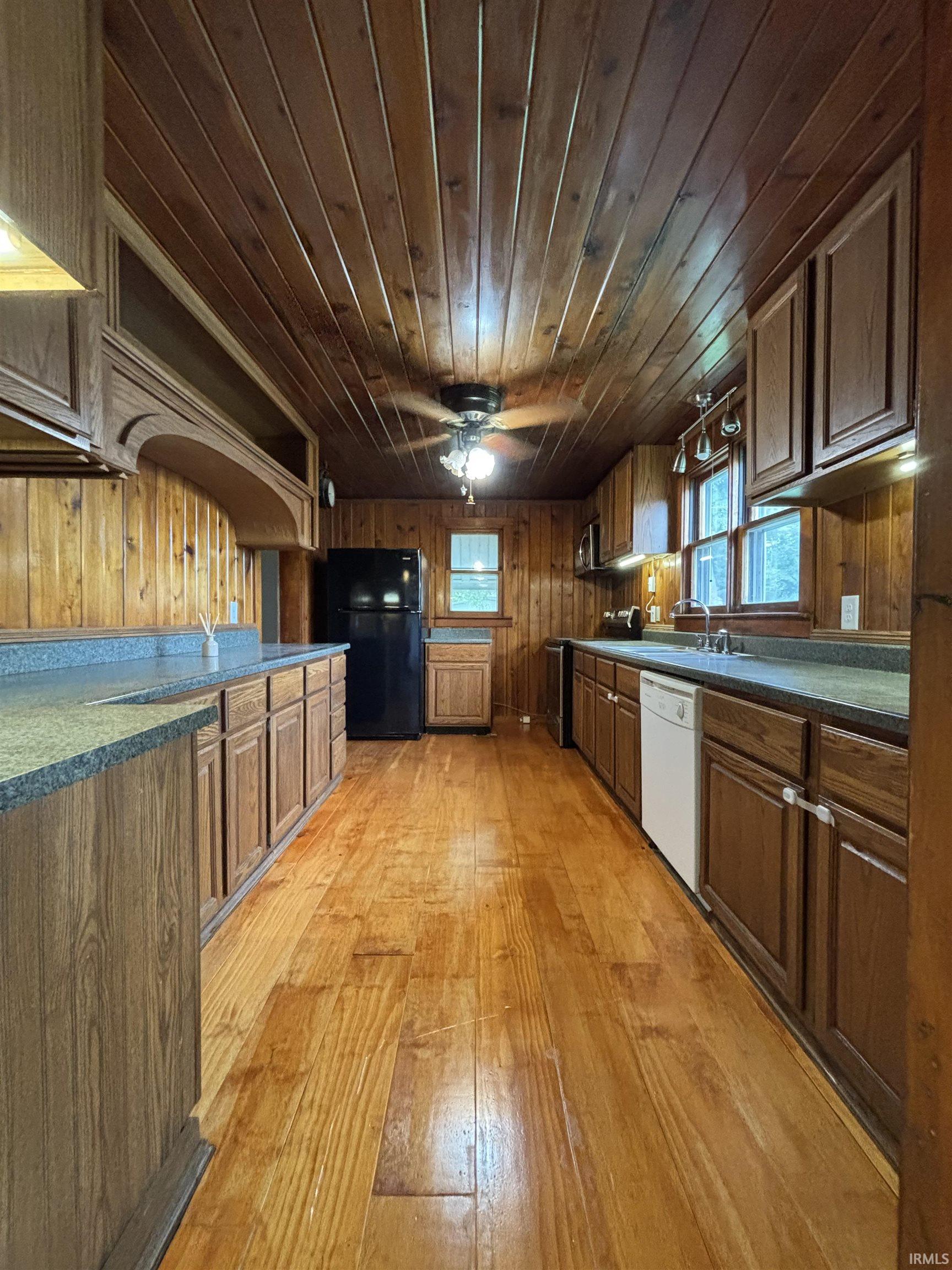 107 4th Street Otterbein, IN 47970 - Photo 15 of 29