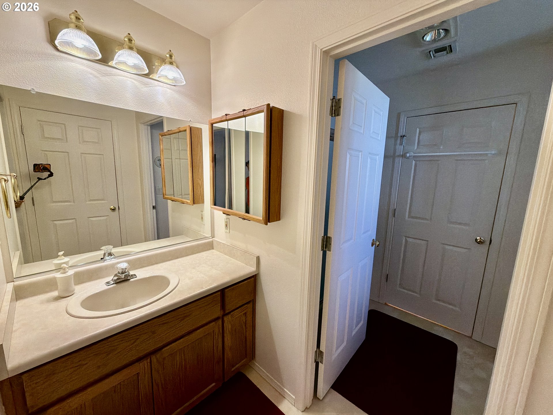 918 Midland Way Brookings, OR 97415 - Photo 34 of 45 Bathroom