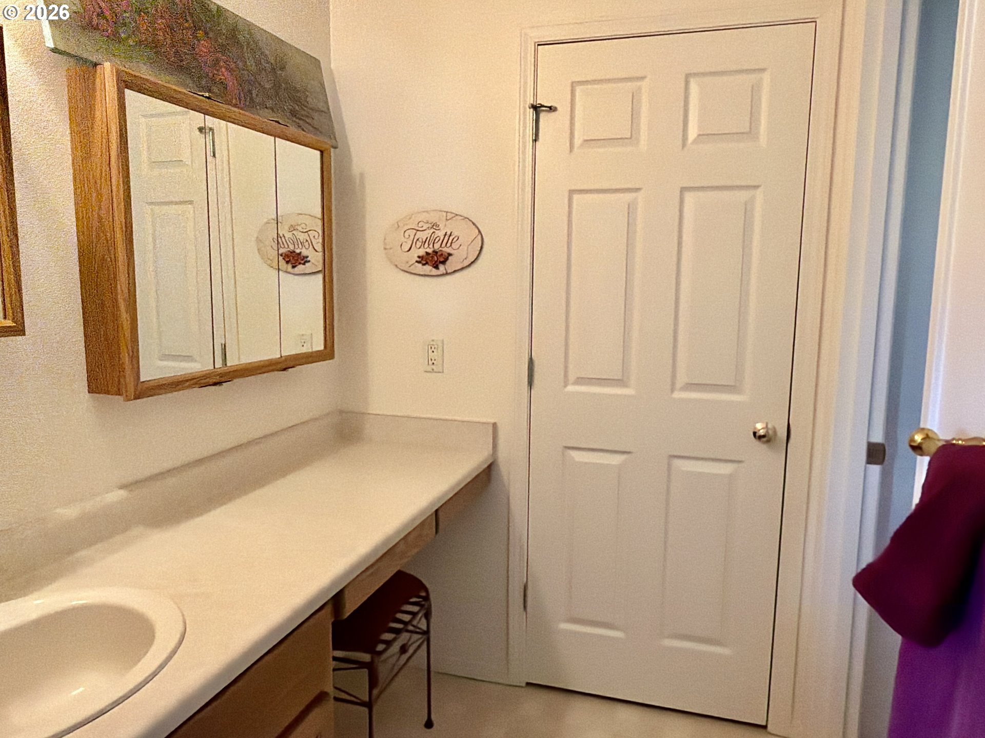 918 Midland Way Brookings, OR 97415 - Photo 35 of 45 Bathroom